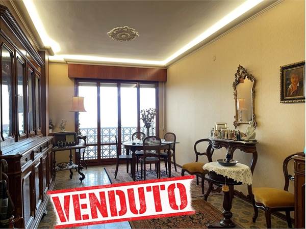 Appartamento in Vendita a Falconara Marittima (AN)